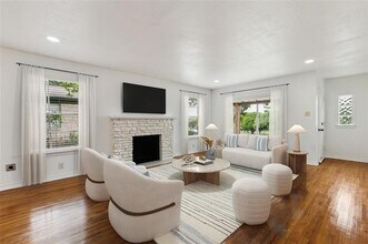 2136 Van Cleave Dr in Dallas, TX - Building Photo - Building Photo