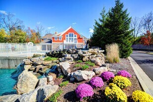 Austin Springs in Miamisburg, OH - Building Photo