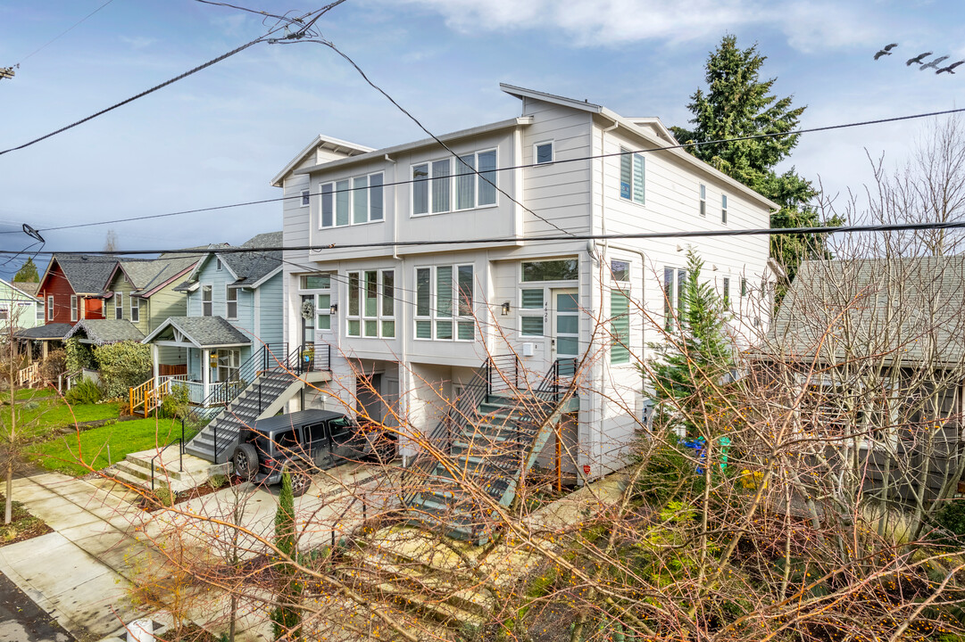 Haight Condominiums in Portland, OR - Building Photo