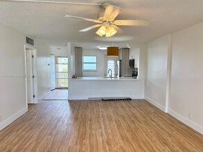 205 SE 11th Terrace, Unit 407 in Dania Beach, FL - Building Photo - Building Photo