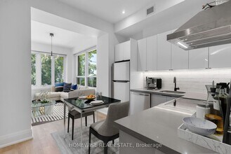 1542 King St W in Toronto, ON - Building Photo - Building Photo