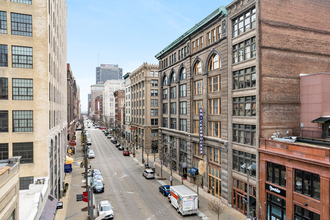 Knickerbocker Lofts in St. Louis, MO - Foto de edificio - Building Photo