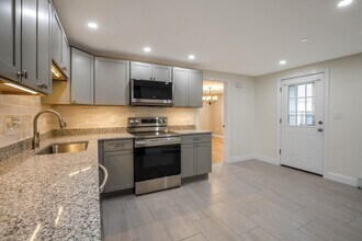 32 Pearl St in Leominster, MA - Building Photo - Building Photo