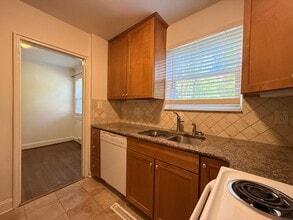 715 N Avalon Rd in Winston-Salem, NC - Building Photo - Building Photo