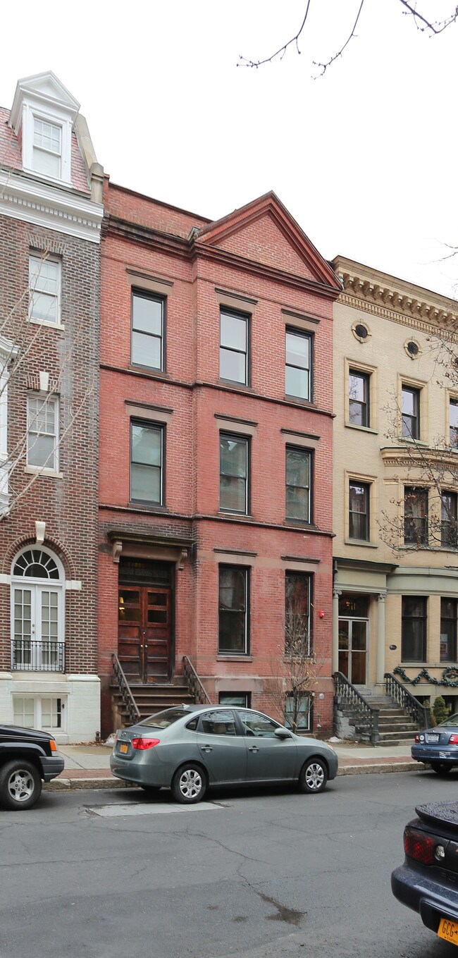 313 State St in Albany, NY - Foto de edificio - Building Photo