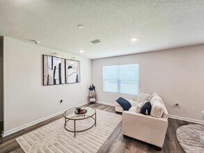5832 Belmont Stakes Rd in Bellview, FL - Building Photo - Building Photo