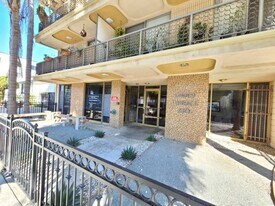 230 Linden Ave in Long Beach, CA - Building Photo