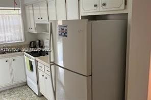 201 NE 14th Ave in Hallandale Beach, FL - Building Photo - Building Photo