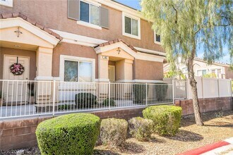 1101 Elation Ln in Henderson, NV - Building Photo - Building Photo