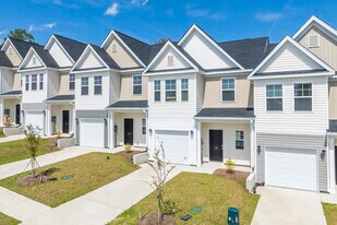 Percival Village in Columbia, SC - Building Photo