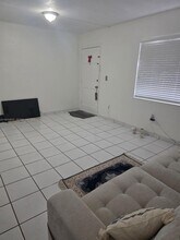 340 W 19th St in Hialeah, FL - Building Photo - Building Photo