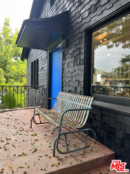 260 Entrada Dr in Santa Monica, CA - Foto de edificio
