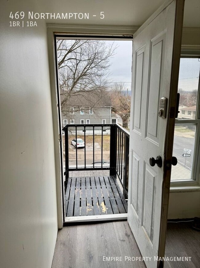 property at 469 Northampton St