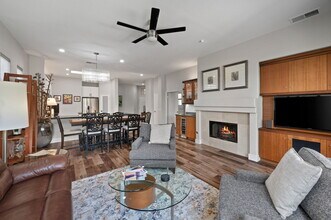 105 Kavenish Dr in Rancho Mirage, CA - Building Photo - Building Photo