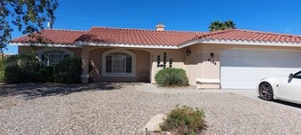 3135 Daytona Ave in Lake Havasu City, AZ - Building Photo