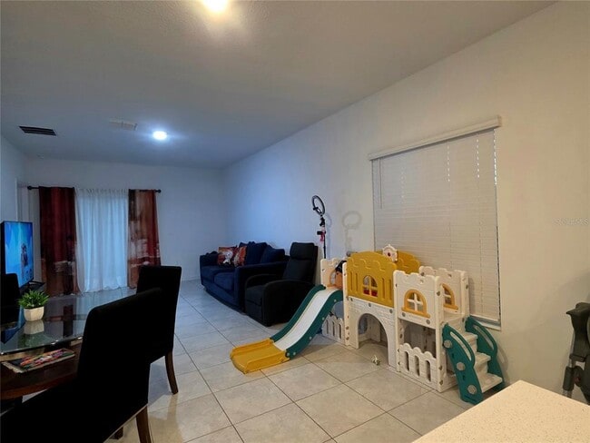 235 Hayley St in Winter Haven, FL - Building Photo - Building Photo