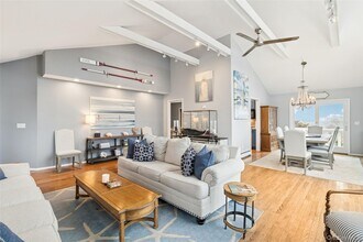 23 Franklin Dr in Montauk, NY - Building Photo - Building Photo