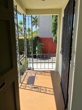 4546 37th St in San Diego, CA - Foto de edificio - Building Photo