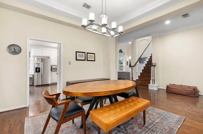 property at 4120 E Northampton Pl