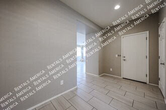 257 N 56th Pl in Mesa, AZ - Building Photo - Building Photo