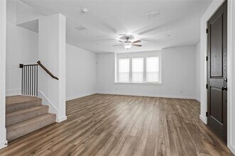 2714 Parkview Pl in Lewisville, TX - Foto de edificio - Building Photo