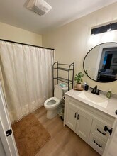329 Beaumont Ct in Vista, CA - Foto de edificio - Building Photo