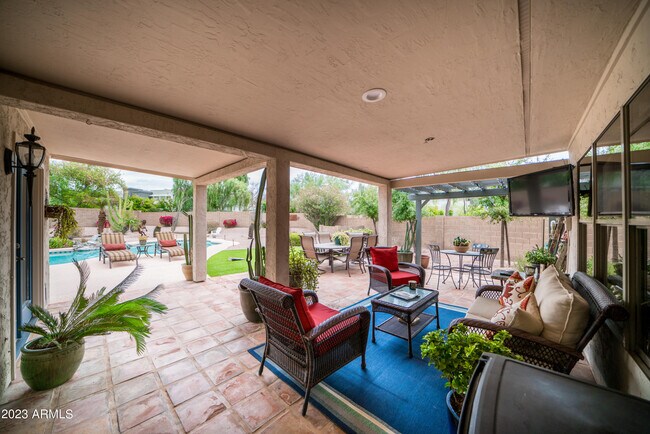 4836 E Mossman Rd in Phoenix, AZ - Foto de edificio - Building Photo