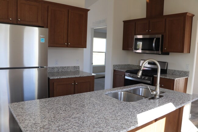 Carriage Court Manufactured Home Community in Winnemucca, NV - Foto de edificio - Building Photo