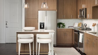 Griffis Oak Lawn in Dallas, TX - Building Photo