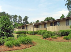 Woods at Benvenue in Rocky Mount, NC - Building Photo