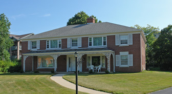 630 Dunleith Cir Apartments