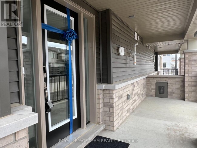 713 Quilter Row in Ottawa, ON - Building Photo - Building Photo