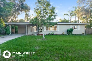 5931 Olive Ave in Sarasota, FL - Building Photo