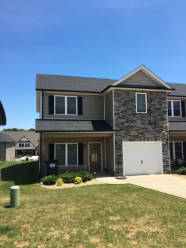 property at 1019 Graystone Ln