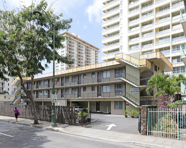 Kukilakila Apartments