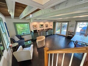 2 Summit St in Stonington, CT - Building Photo - Building Photo
