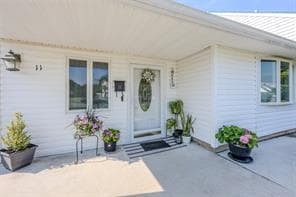 property at 11 Friendly Rd
