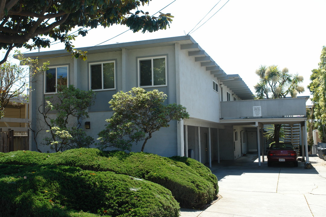 851 Liberty St in El Cerrito, CA - Building Photo