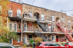 74 Lafleur Rue in Verdun, QC - Building Photo