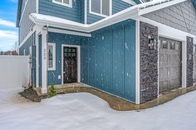 222 E Lobo Lp in Hayden, ID - Building Photo - Building Photo