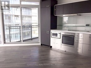 45-3345 Charles St E in Toronto, ON - Building Photo - Building Photo