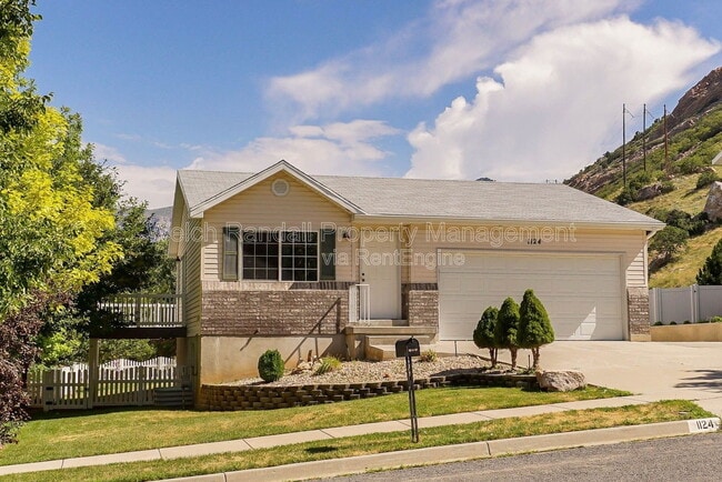 property at 1124 E 1000 N