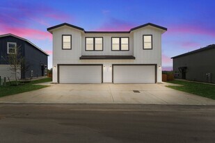 114 Sai Mnr in Shavano Park, TX - Building Photo