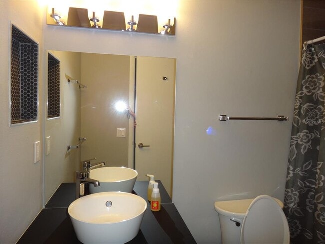 2746 Orchid Oaks Dr in Sarasota, FL - Building Photo - Building Photo