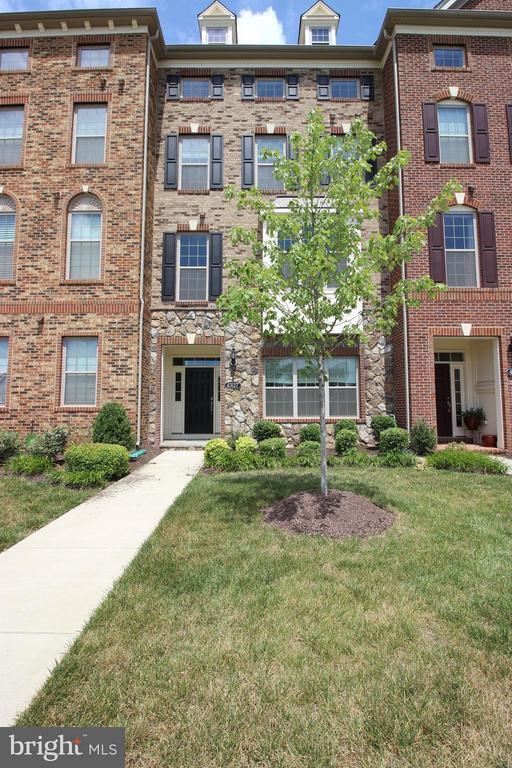 property at 43127 Kendrick Square