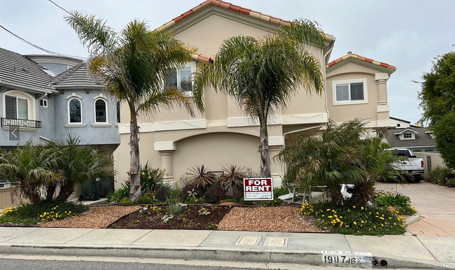 1907 Speyer Ln in Redondo Beach, CA - Foto de edificio - Building Photo