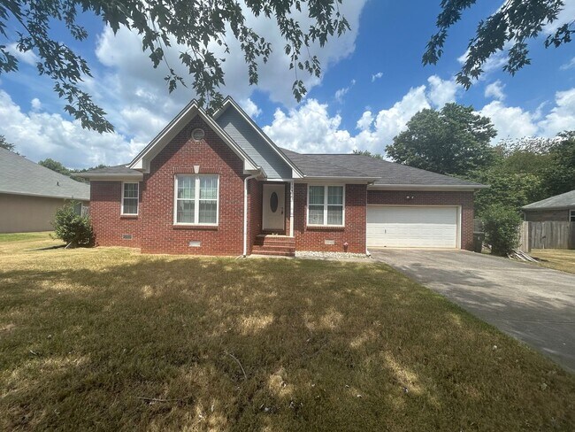 114 Todd Dr in Madison, AL - Building Photo - Building Photo