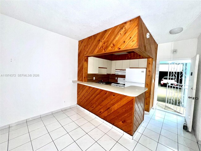 4370 NW 11th St in Miami, FL - Building Photo - Building Photo