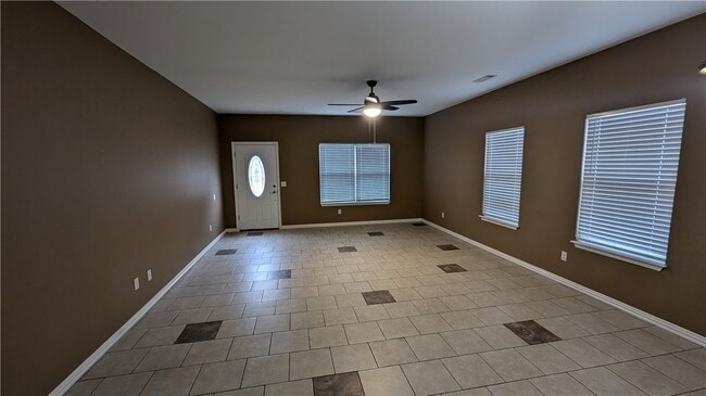 1202 Christian Ave in Springdale, AR - Building Photo - Building Photo