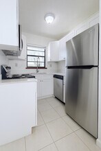 1226 N Haverhill Rd in Haverhill, FL - Building Photo - Building Photo
